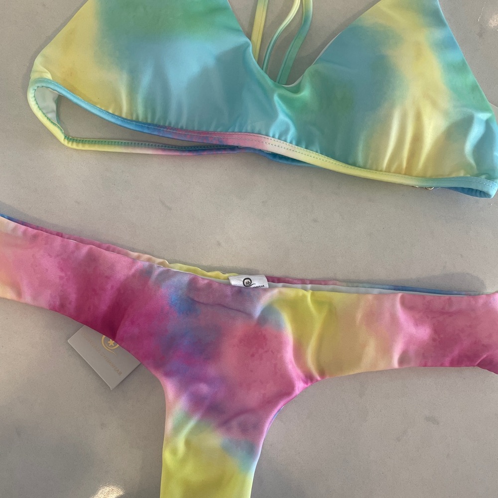 Plumeria Rainbow Tie-Dye Bikini Set Triangle Top & Cheeky Bottoms NWT M & L - Picture 7 of 7